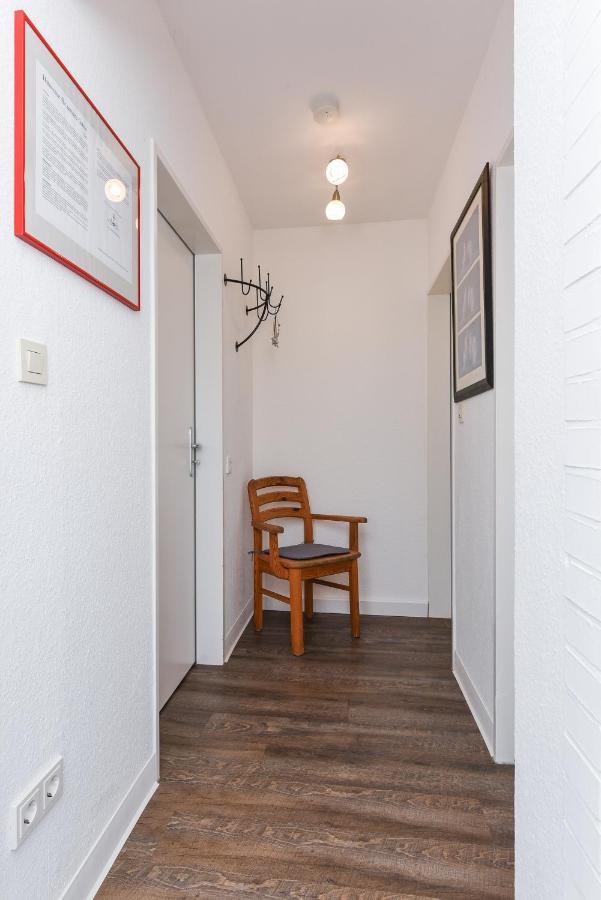 Ferienwohnungen Im Haus Ankerplatz Esens Exterior photo